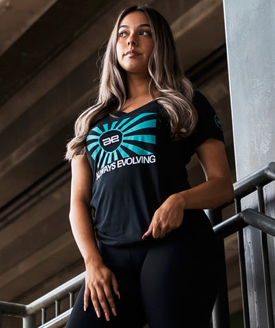 AE Ladies Throwback Teal Flag Logo black Sport V